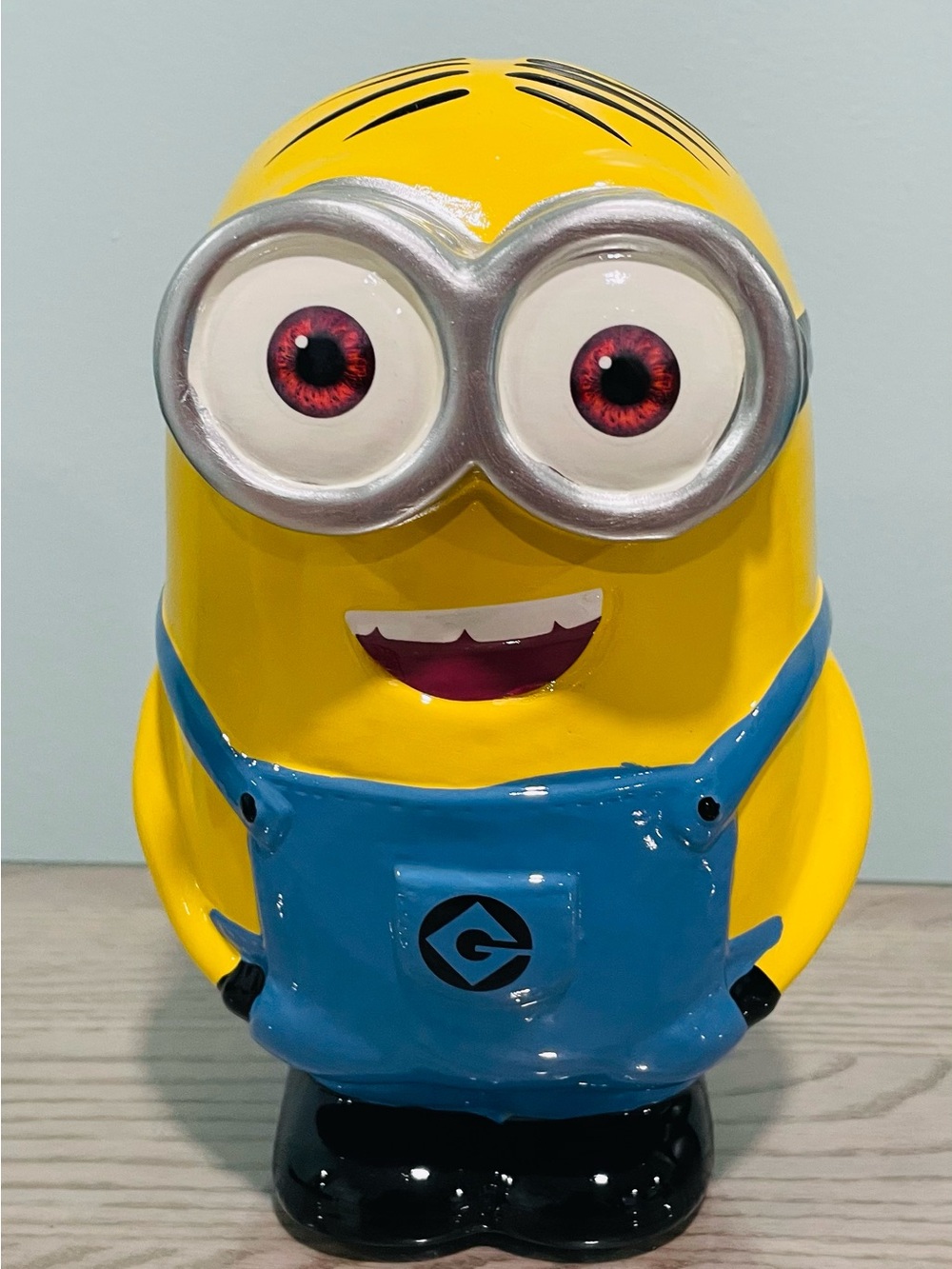 Universal Studios Despicable Me Minion Dave Ceramic Coin Bank